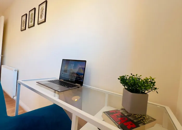 Sleek & Modern 2br - Easy Access To Centre アパート グラスゴー