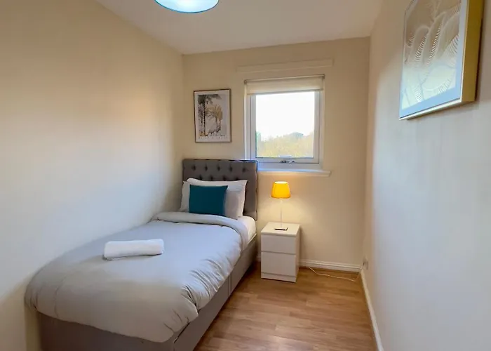 Sleek & Modern 2br - Easy Access To Centre Apartamento