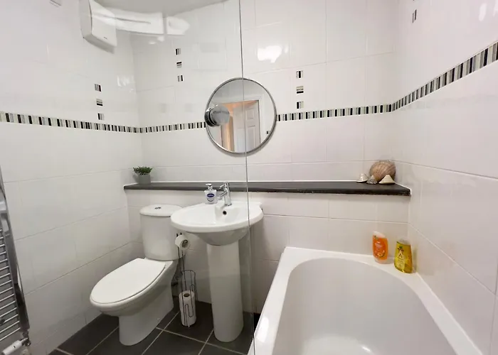 Appartement Sleek & Modern 2br - Easy Access To Centre