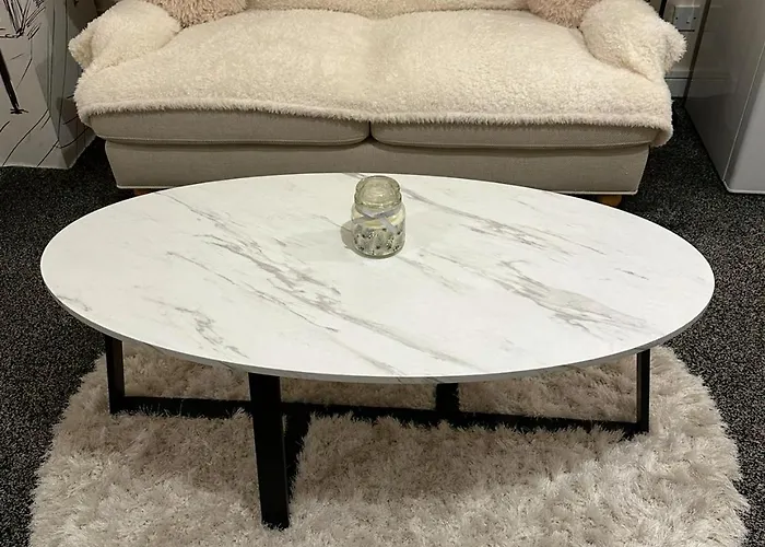 Apartment - Sleeps 2 & Freeparking During Weekend *