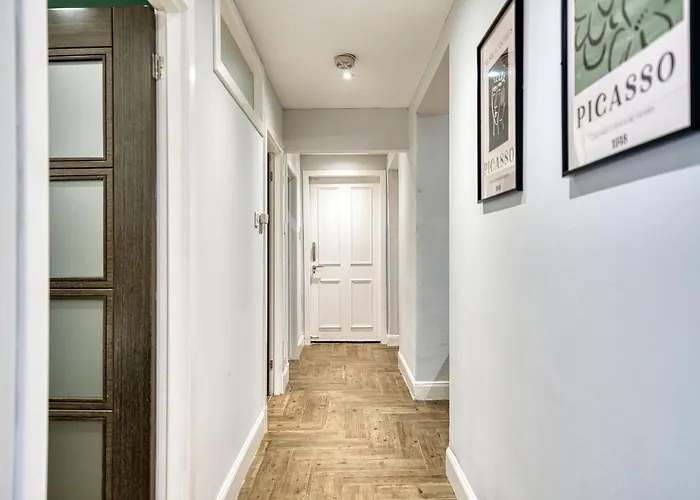 Appartement Spacious 4 Bedroom Near West End *