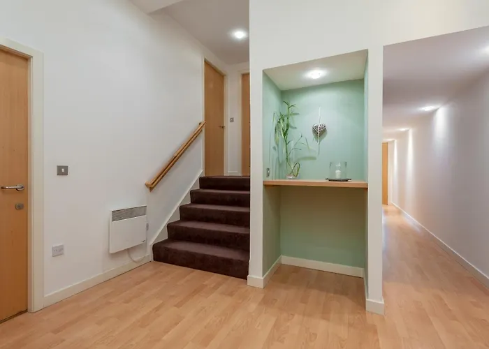 Flats - Merchant * Glasgow