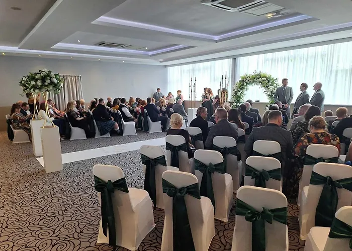 Ξενοδοχείο Kings Park 3*