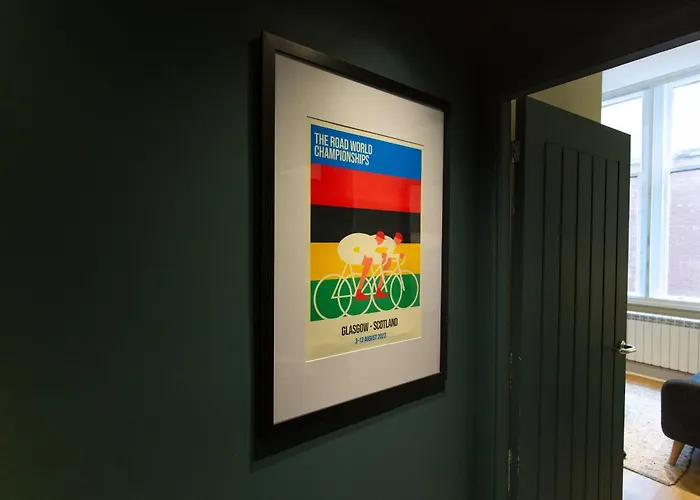 Quiet Centre, King & Sofa Bed Glasgow