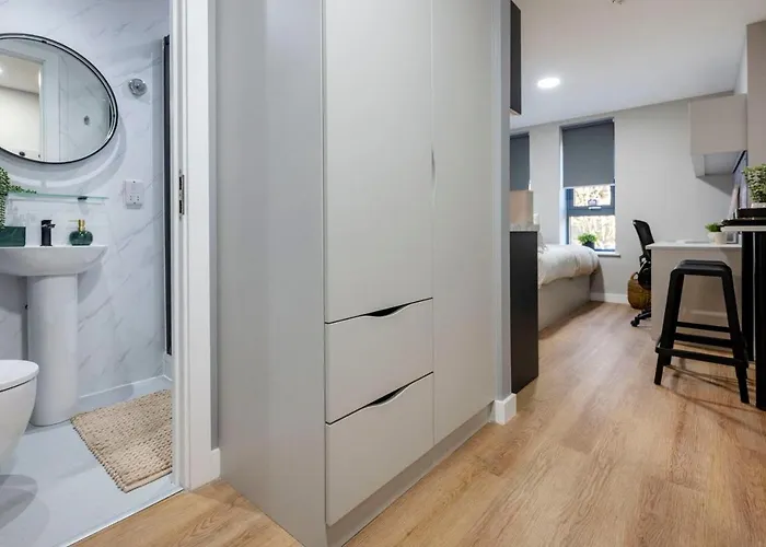 Apartment For Students Only Clyde Court Glasgow