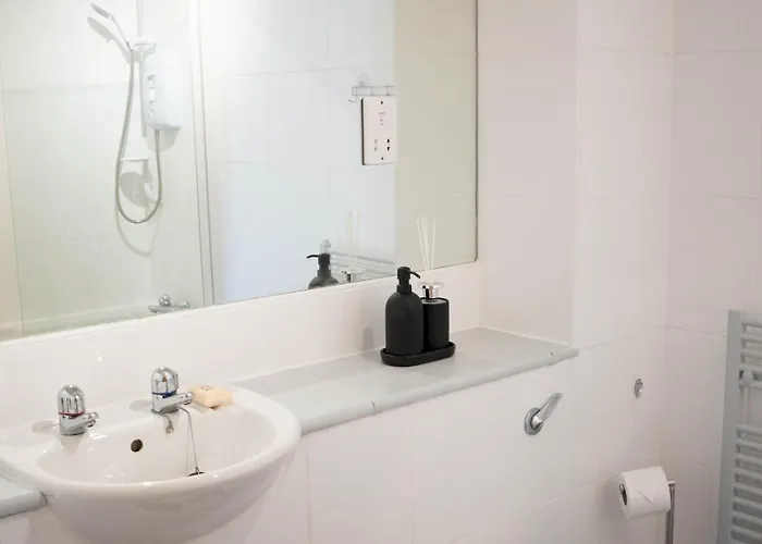 Perfect Location In Heart Of West End - Pass The Keys Apartamento Glasgow