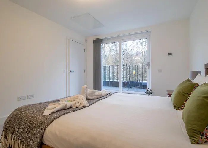 Fabulous Festival Park Private Parking Garden - Pass The Keys Glasgow