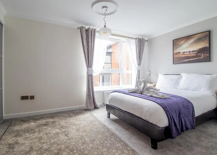 Metropolitan St Andrews Cathedral View - Pass The Keys