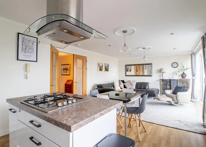 Metropolitan St Andrews Cathedral View - Pass The Keys Διαμέρισμα Γλασκώβη