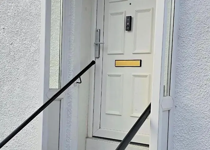 - Beautiful Two Bedroom House In & Free Parking Дом отдыха Глазго