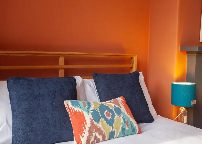 Newly Renovated Flat In Trendy Finnieston