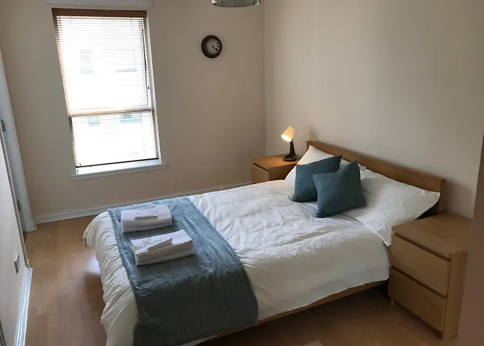 In Heart Of West End- Parking Space- Spacious- Near And Kelvingrove Art Gallery Appartamento