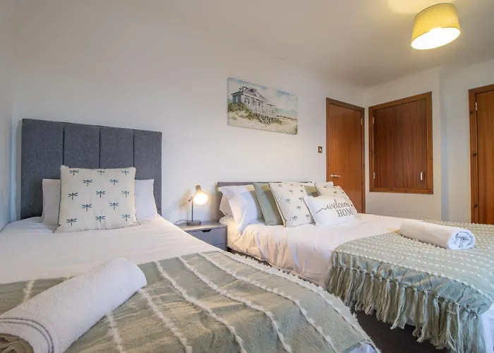 Ideal Contractor 2-bed Near *