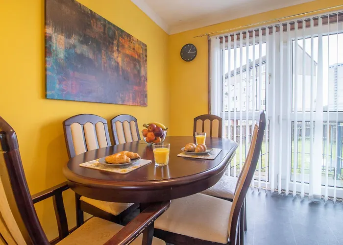 Ideal Contractor 2-bed Near