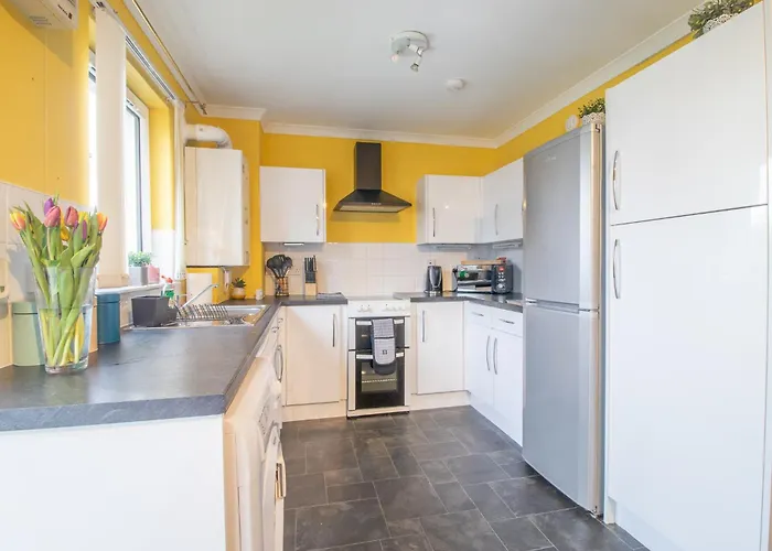 Ideal Contractor 2-bed Near Nyaraló *