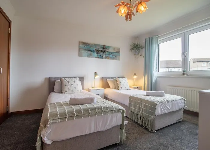 Ideal Contractor 2-bed Near Feriehus Glasgow