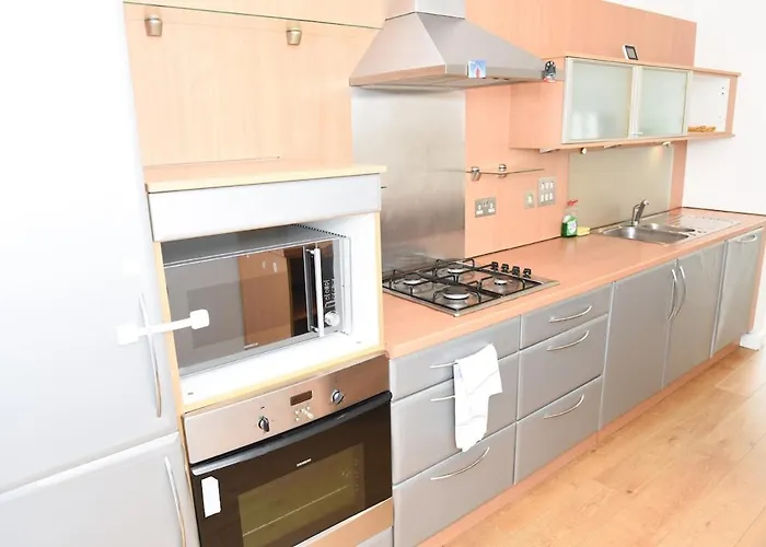 Hydro With Great Views