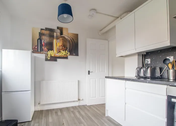 Spacious 2-bed Free Parking & Stadiums Glasgow