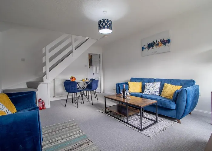 Apartament Spacious 2-bed Free Parking & Stadiums