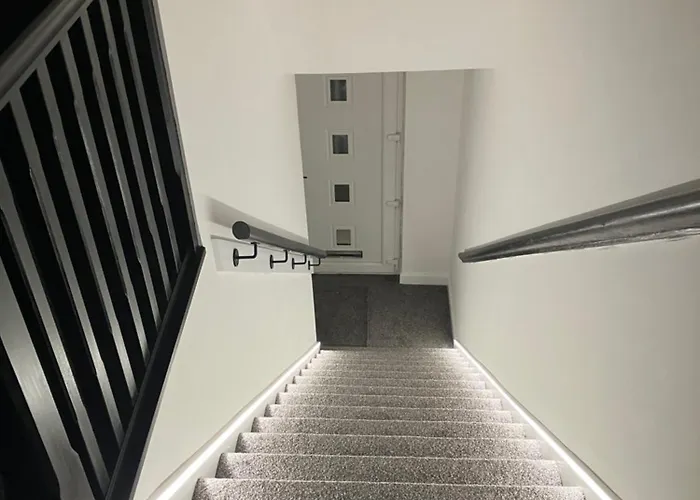 Stunning 3 Bedroom 2 Bathroom West End House With Free Parking And Wi-fi Appartement Glasgow