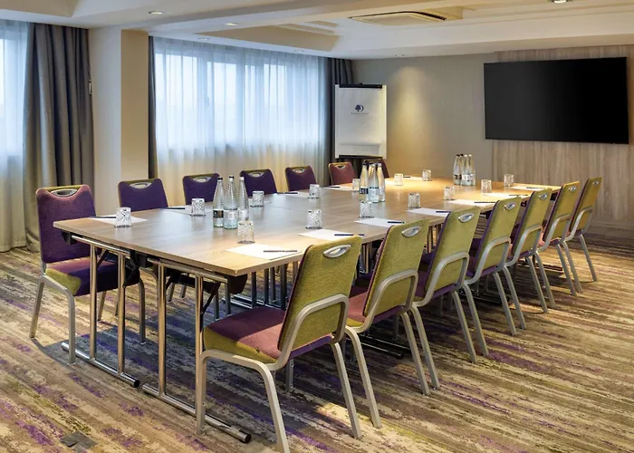 מלון Doubletree By Hilton 4*