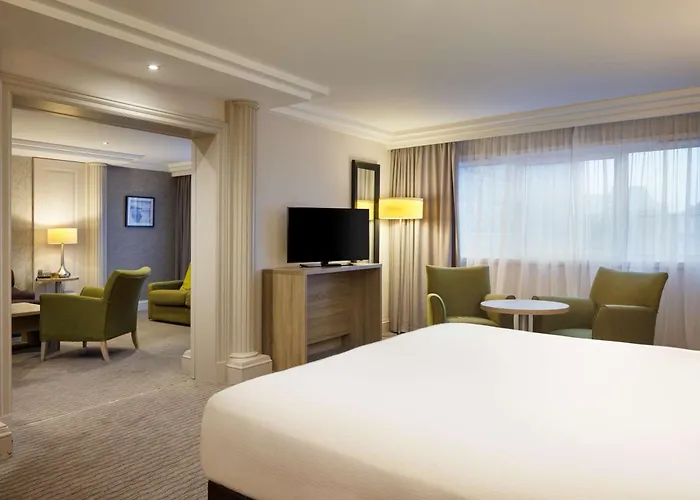 Doubletree By Hilton מלון 4*