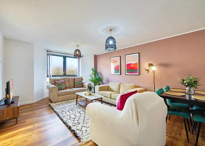 2br Flat With Free Parking In Location アパート