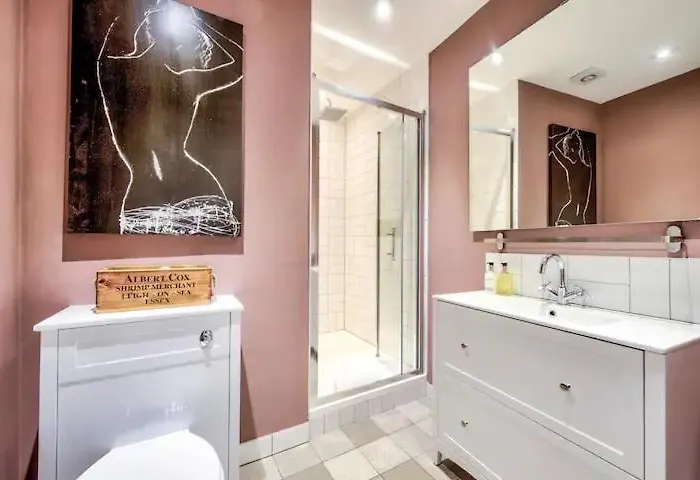 West End Homes Apartment