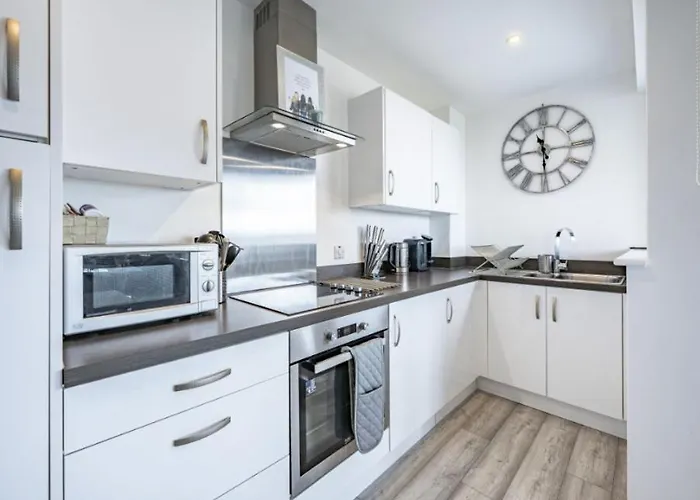 En-suite - Riverside *