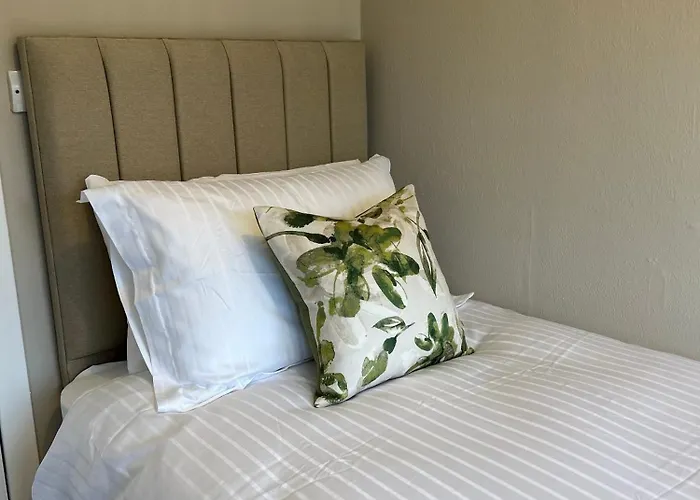 Crookston Hotell Glasgow