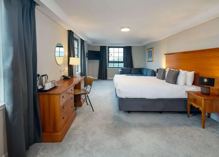 Argyle Hotel, Bw Signature Collection