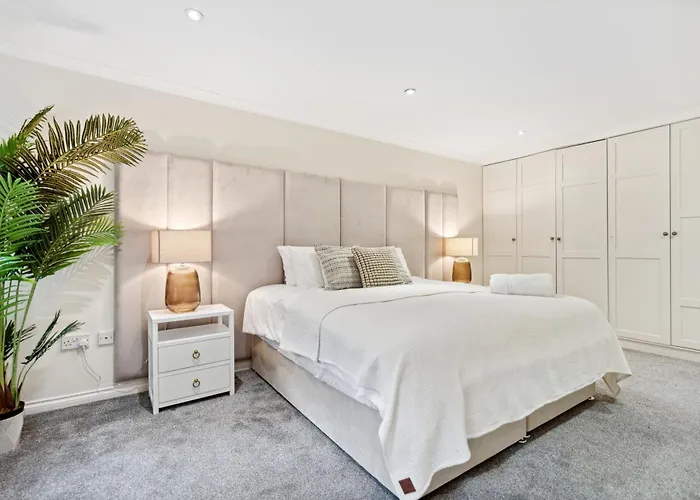 Timeless 5 Bed Duplex Flat *