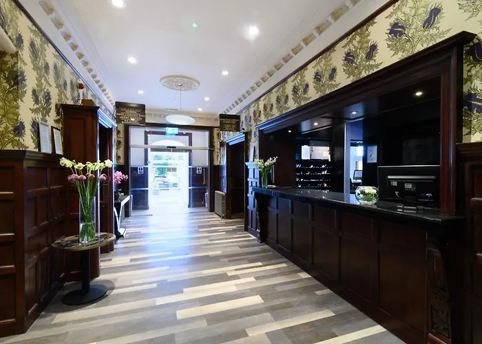 Glynhill & Near Airport