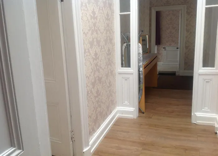 Busby Apartments شقة *