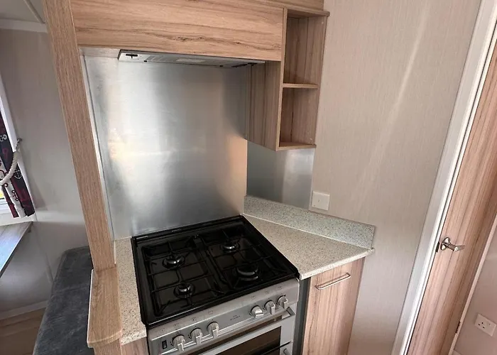 3-bedroom Swift Caravan - Located In Uddingston, At Maryville Caravan Site