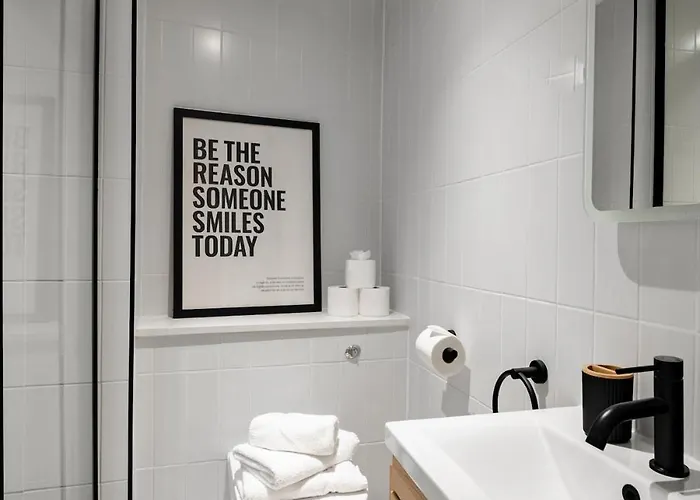 Apartment Hamilton - Private Main Door 1br Glasgow