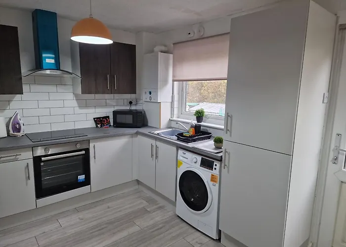 My House Robroyston Дом отдыха Глазго