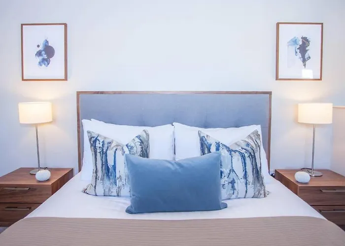 Stylish 2-bed Near Apartman Glasgow