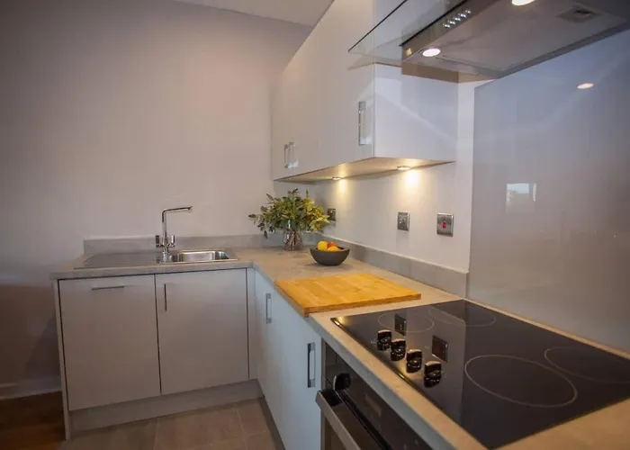Apartman Stylish 2-bed Near *