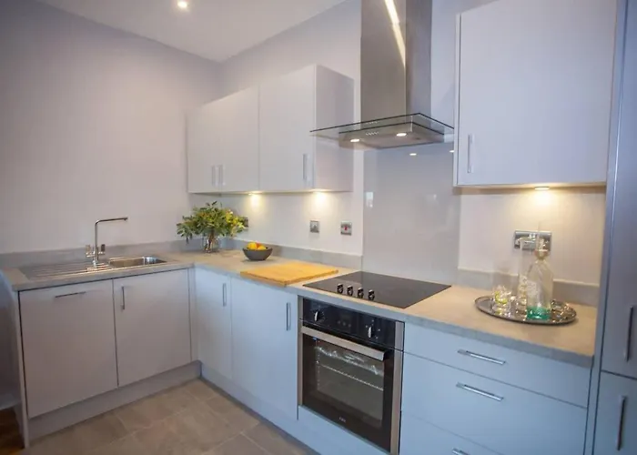 Stylish 2-bed Near Appartamento Glasgow