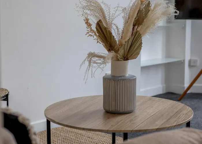 Pass The Keys In South * Glasgow