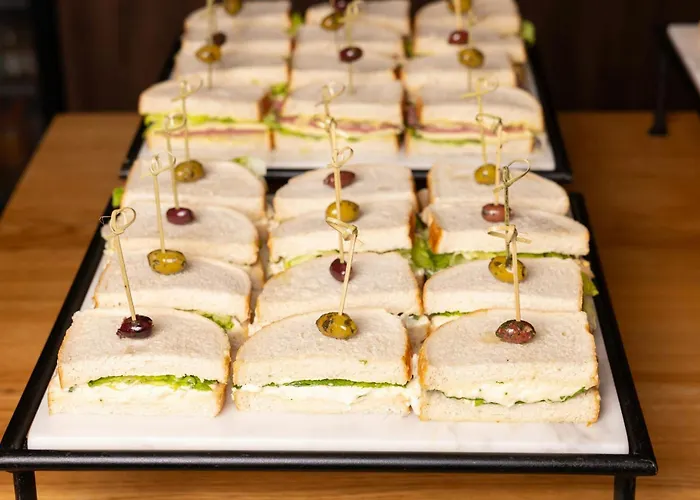 Courtyard By Marriott Sec 4* גלאזגו