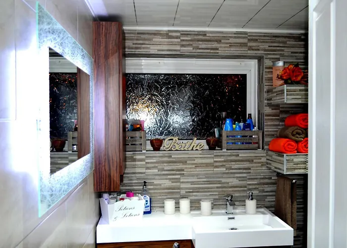 בית אירוח Double In Riverside - B *