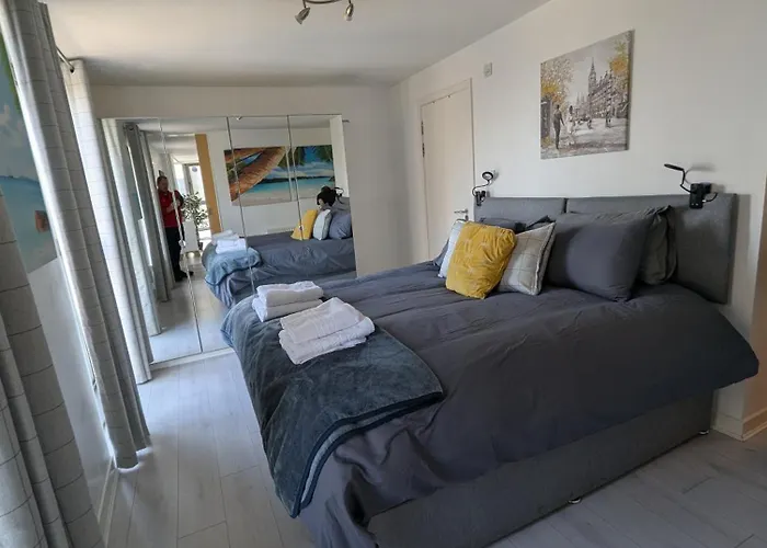 Centre Waterfront * Glasgow