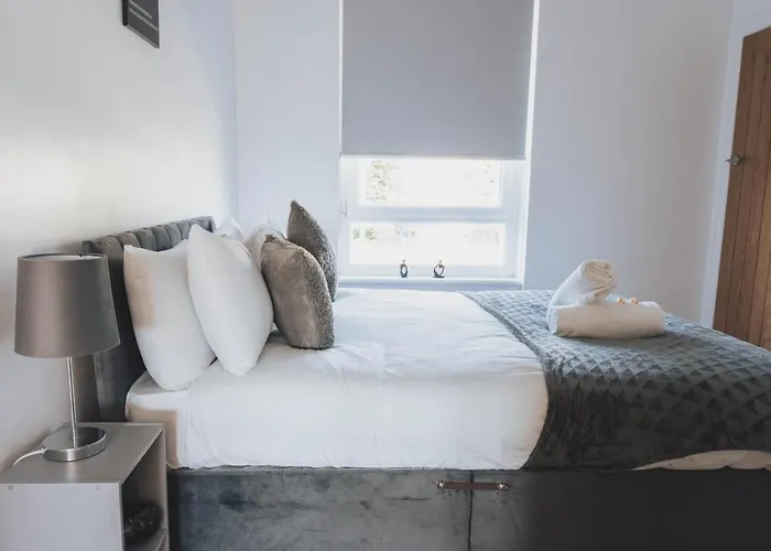 アパート Stylish 3br By Hampden No 161 With Free Parking