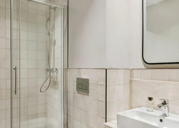 Vcity Suites At The Teacher מלון דירות 3*