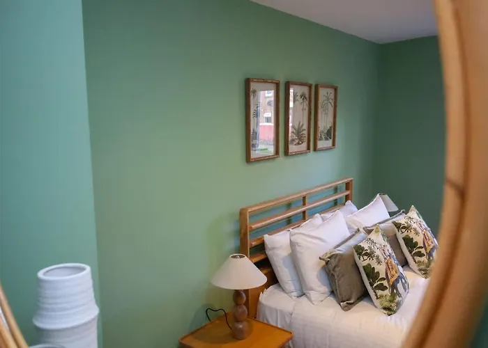 Casa vacanze Newly Renovated House In Popular Location *