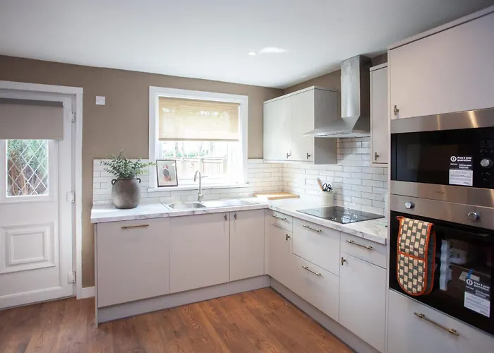 Newly Renovated House In Popular Location *