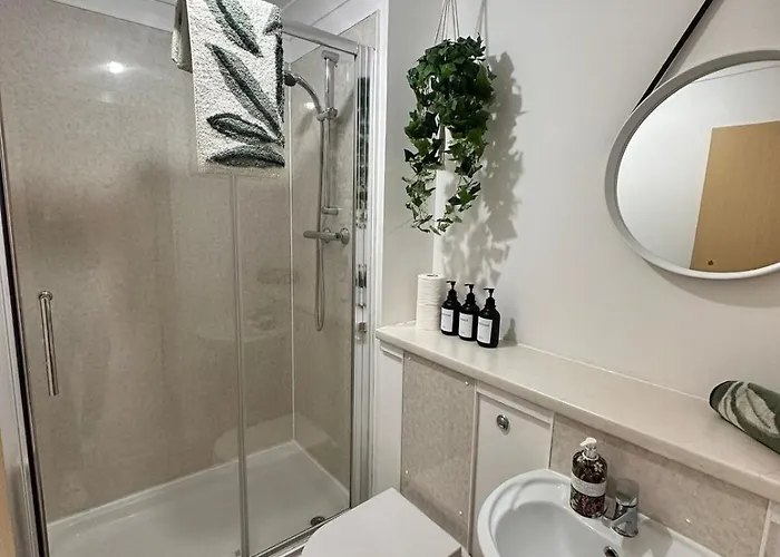 דירה 2br Flat Free Parking Near Hampden And O2 Academy גלאזגו