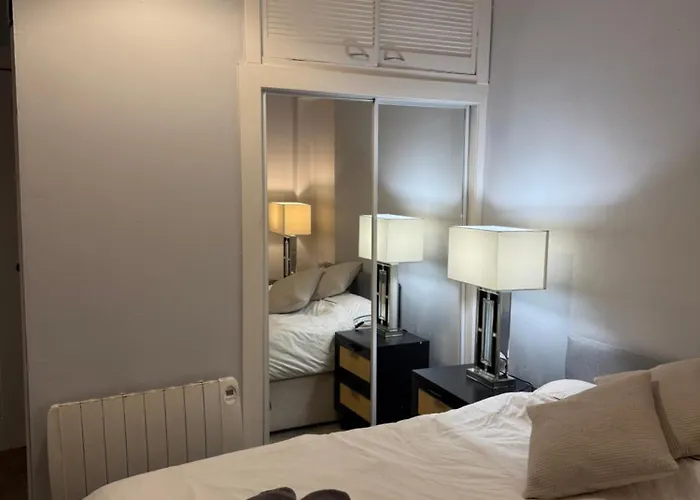 Homely In Hampden Apartment *